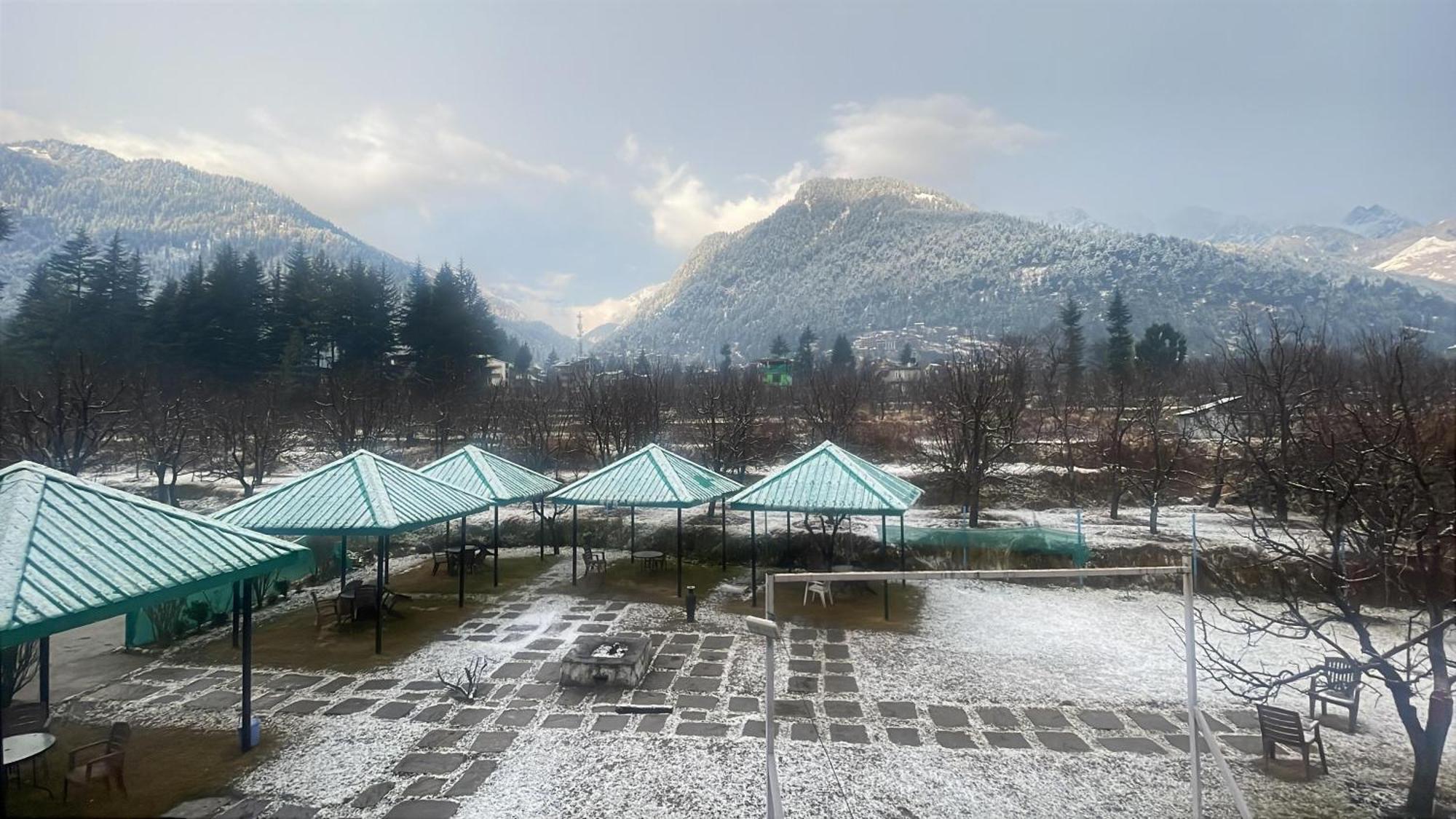 Celebriti By London Vista - Old Hotel Manali (Himachal Pradesh)