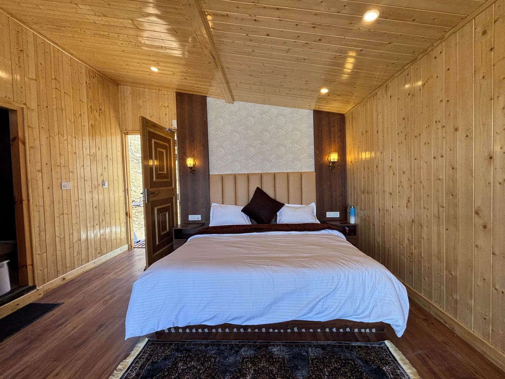 Winterfell Retreat Hotel 3*