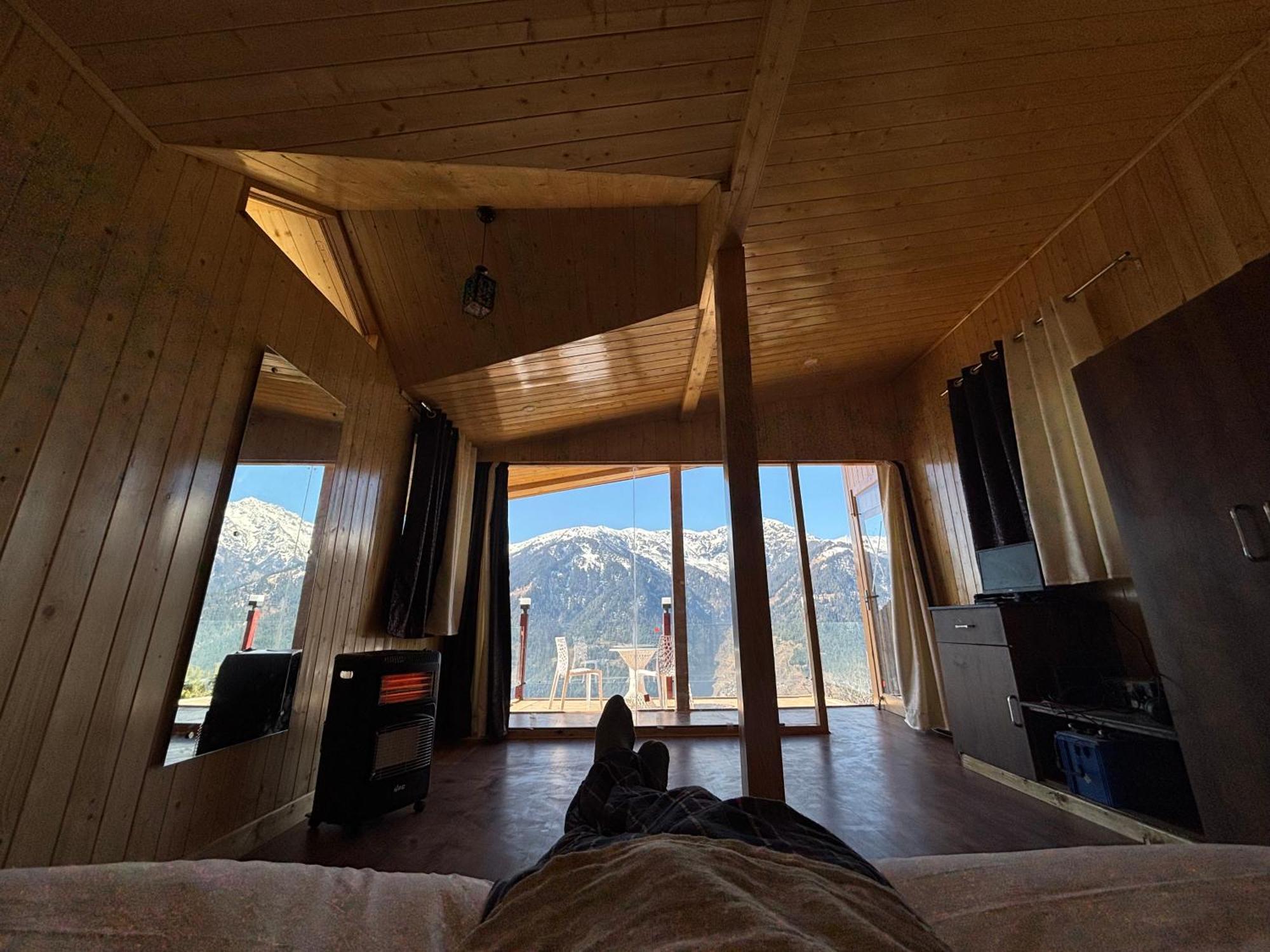 Winterfell Retreat Hotel