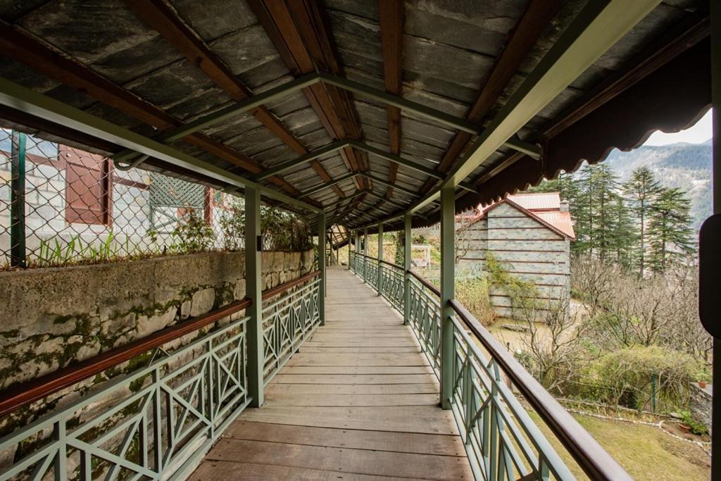 Pause By The Woods Resort