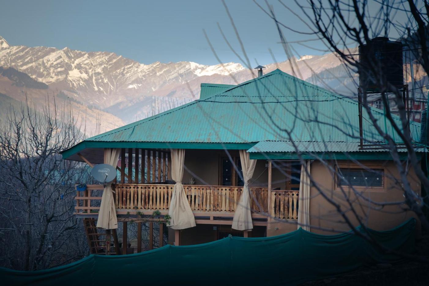 The Mountain Child Hotel 3*