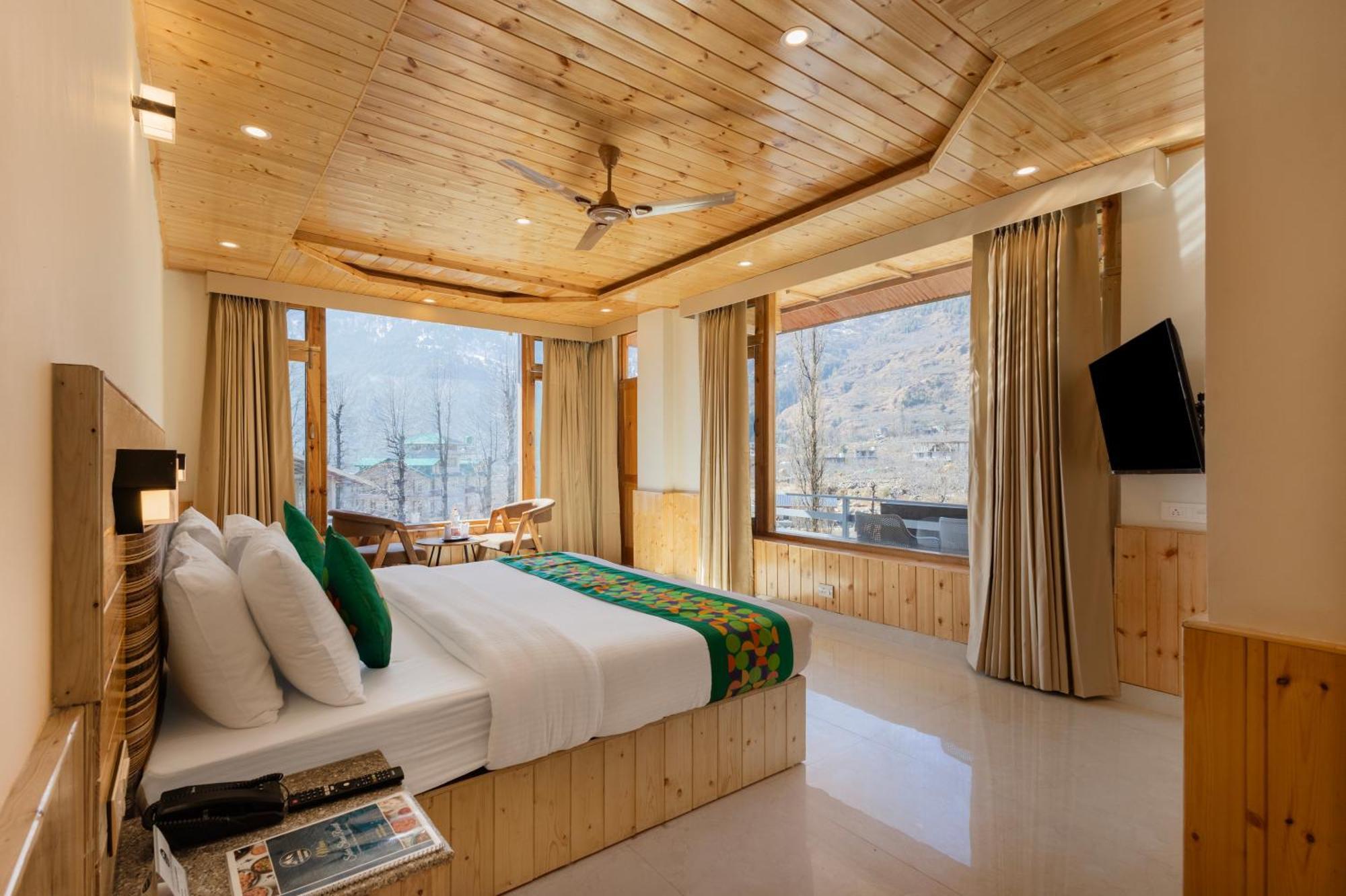 Hotel Treebo Premium Silverstone With Mountain Valley View