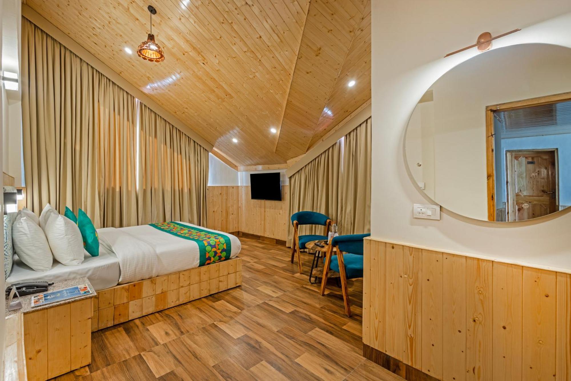 Treebo Premium Silverstone With Mountain Valley View Hotel 4*