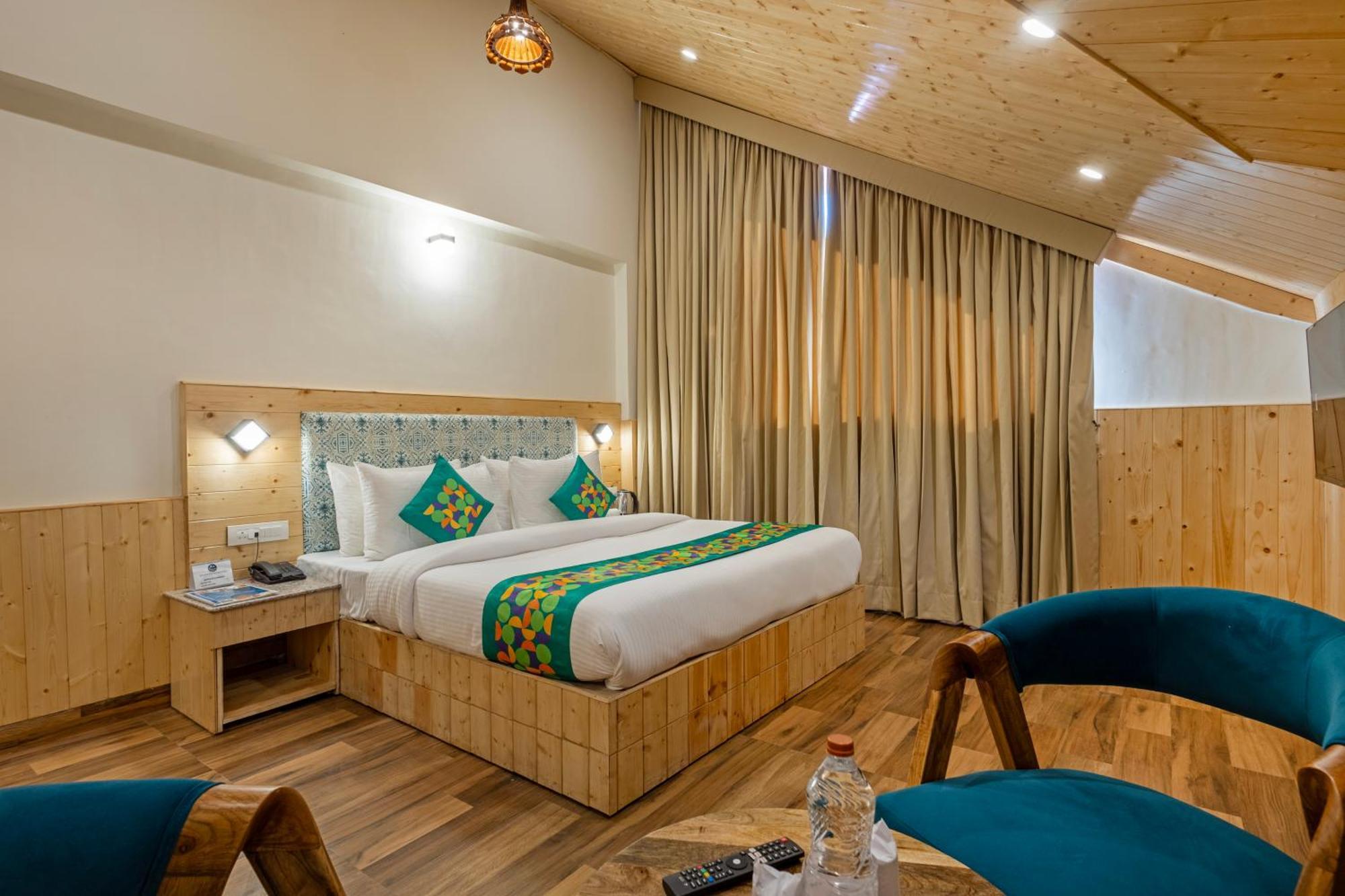 Treebo Premium Silverstone With Mountain Valley View 4*