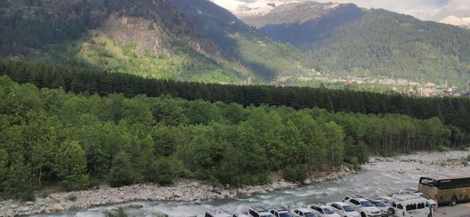 Neelam Near Volvo Bus Stand 3*