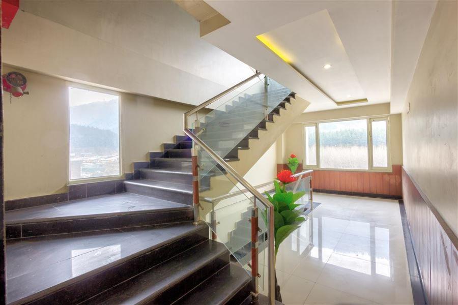Hotel Neelam Near Volvo Bus Stand