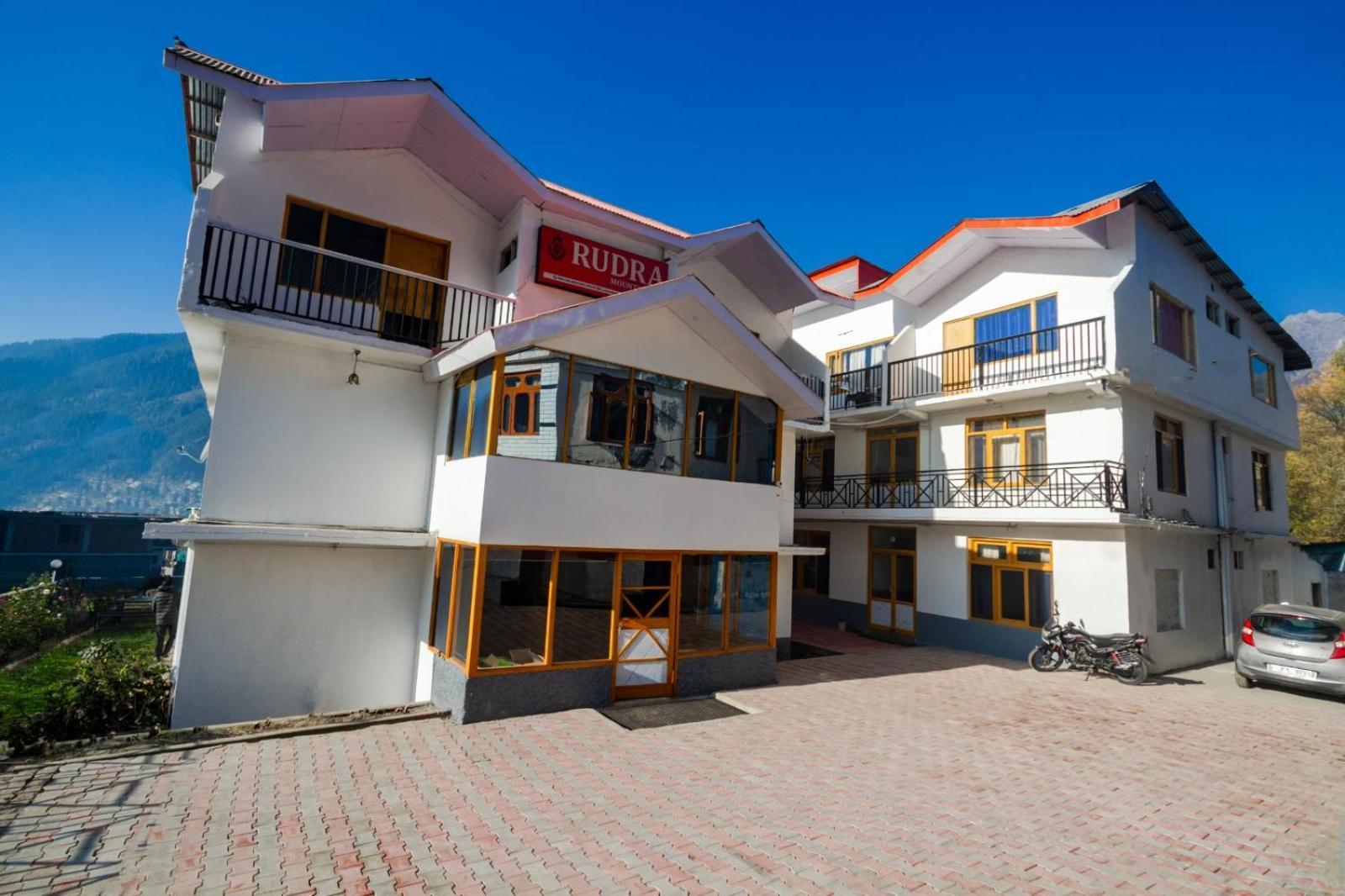 Rudra Mountain , Aleo Hotel