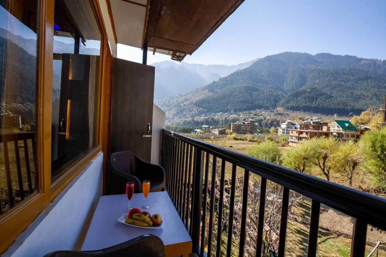 Rudra Mountain , Aleo Hotel