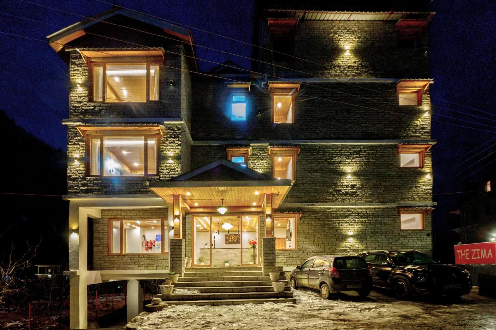 Hotel The Zima Centrally Heated 4*