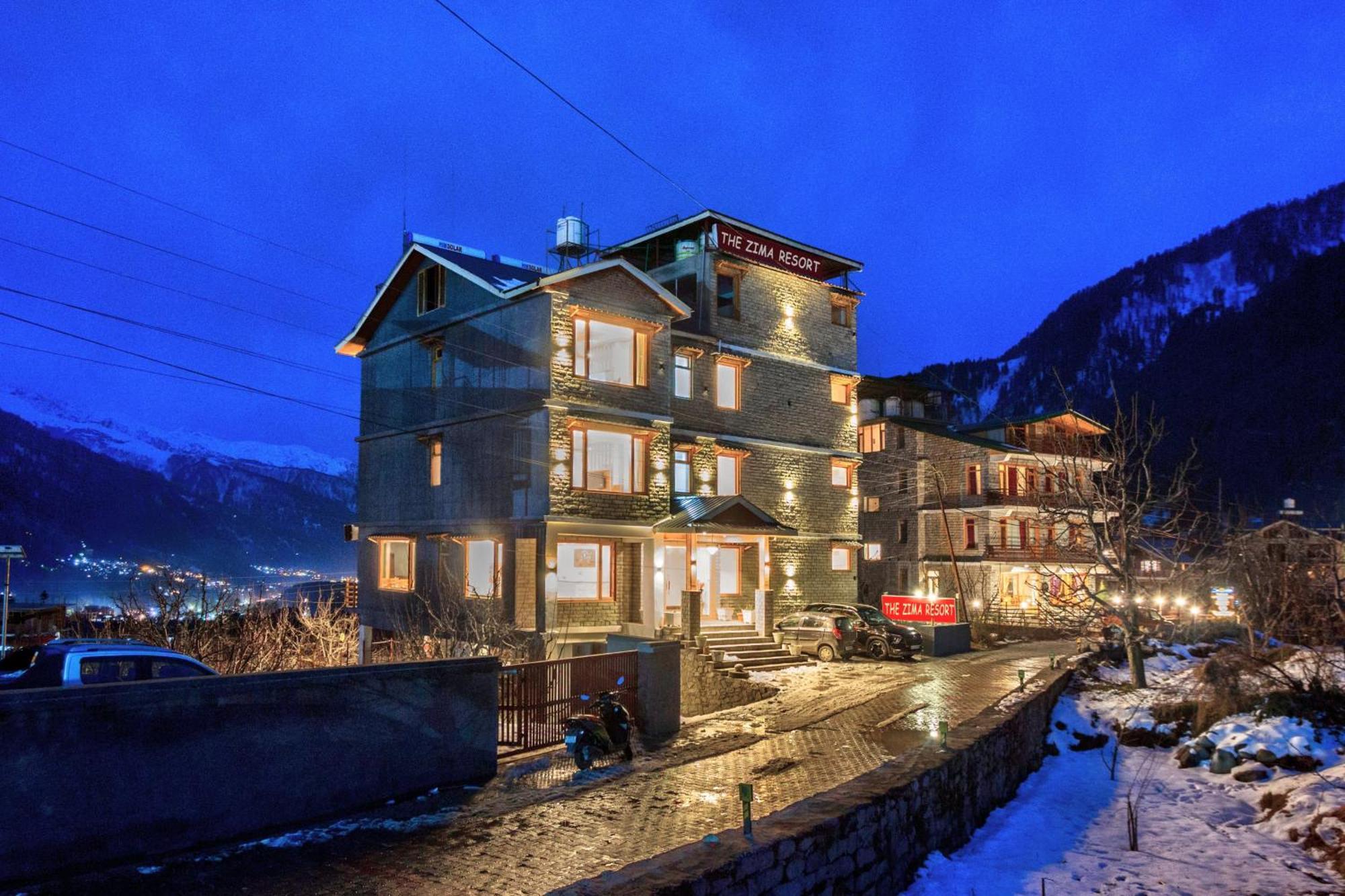 Hotel The Zima Centrally Heated 4*