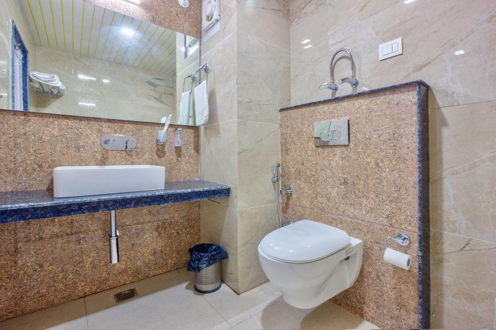 Hotel The Zima Centrally Heated Manali (Himachal Pradesh)