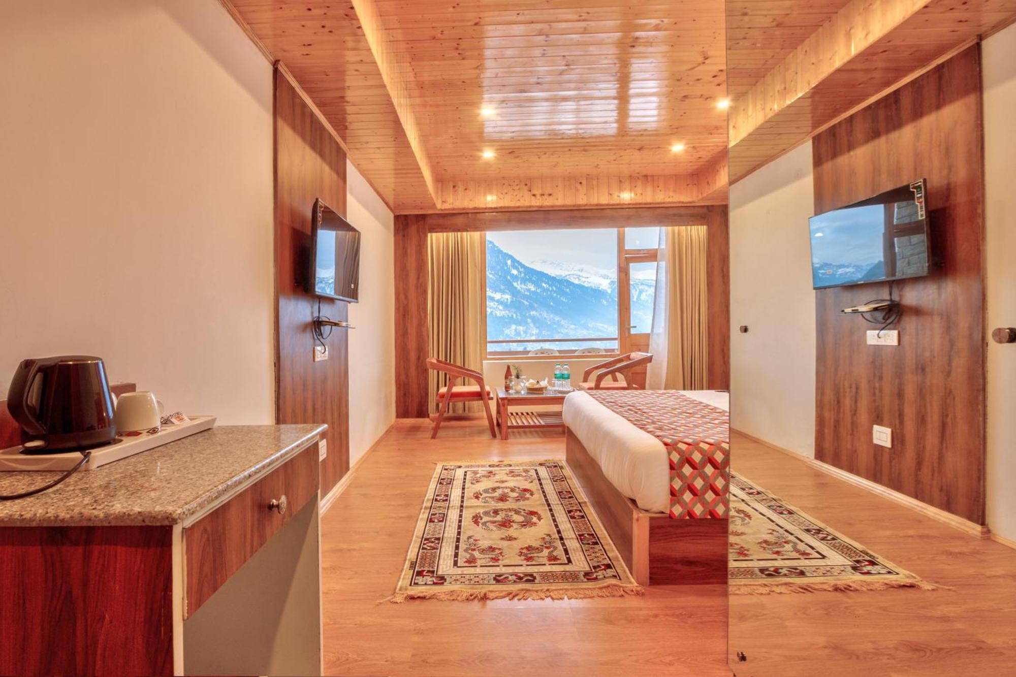 The Zima Centrally Heated Hotel 4*