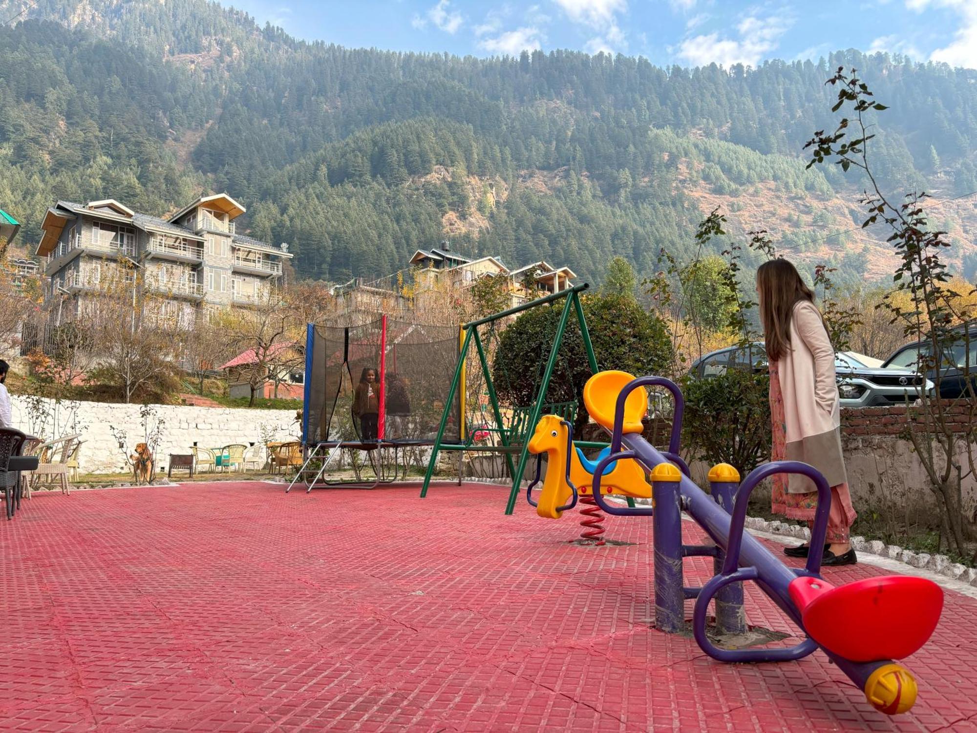 Hotel Hill River - Heated & Air Cooled - Near Mall Road , Of 2024- 2025