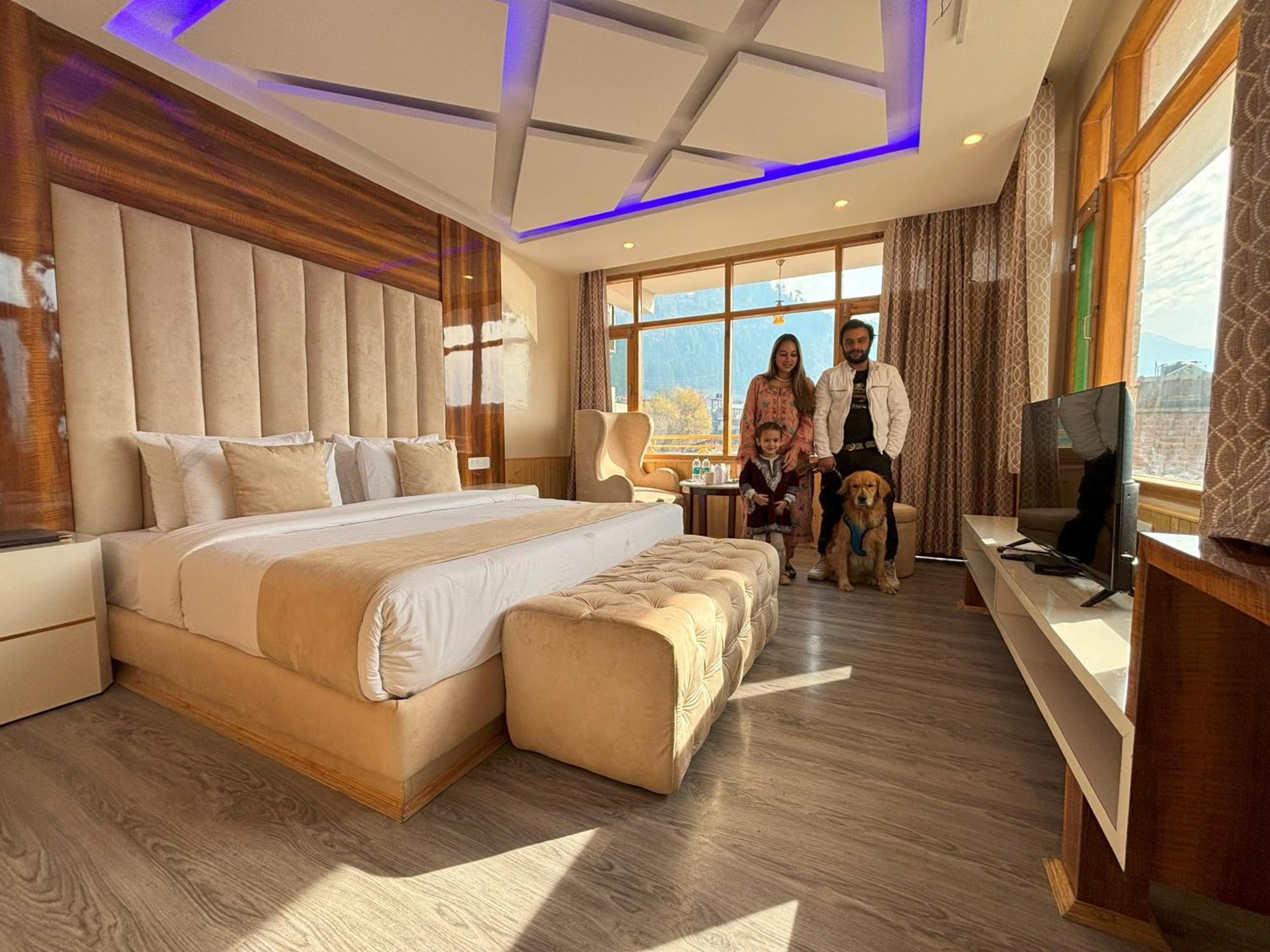 Hill River - Heated & Air Cooled - Near Mall Road , Of 2024- 2025 Hotel