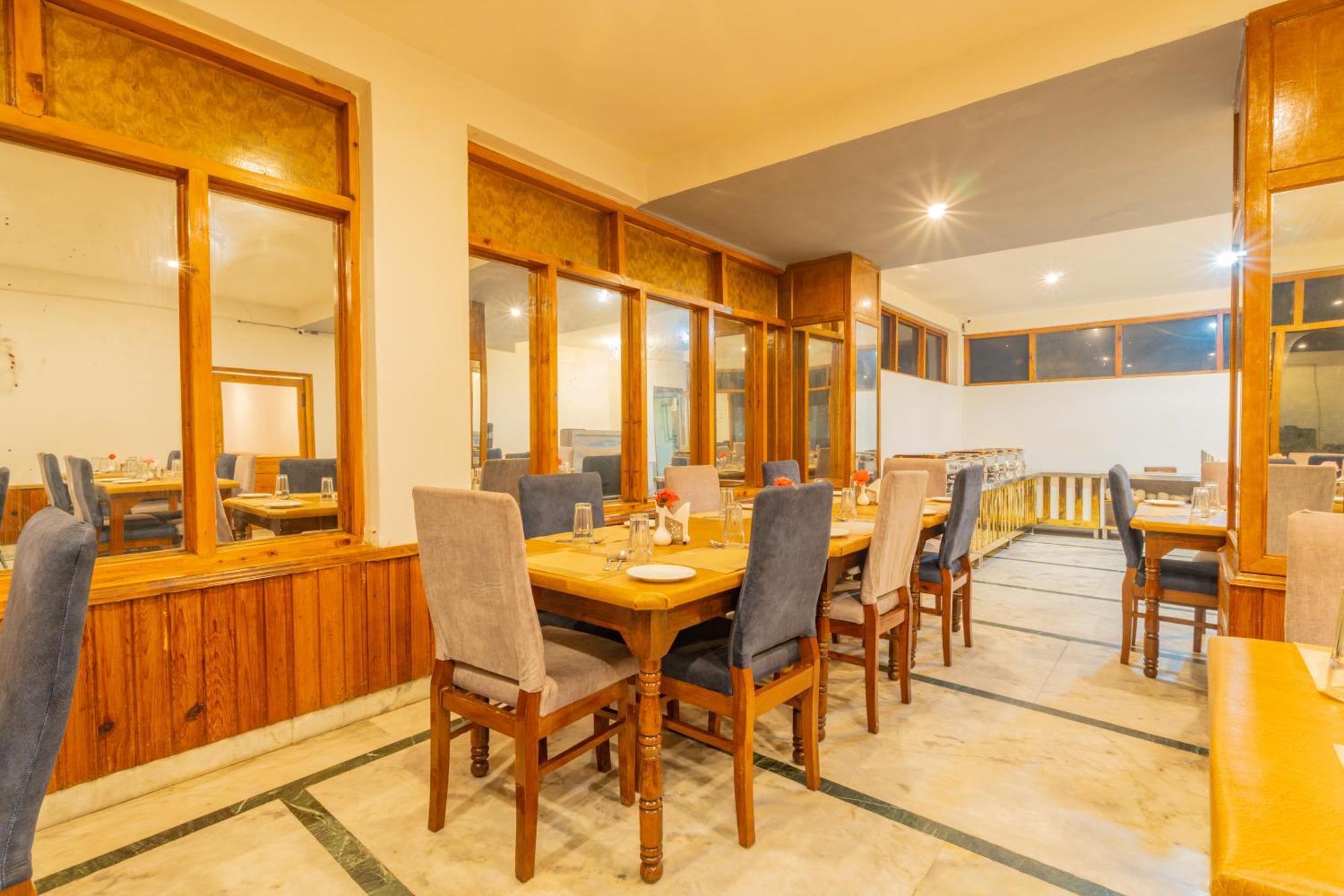 Hill River - Heated & Air Cooled - Near Mall Road , Of 2024- 2025 Manali (Himachal Pradesh)