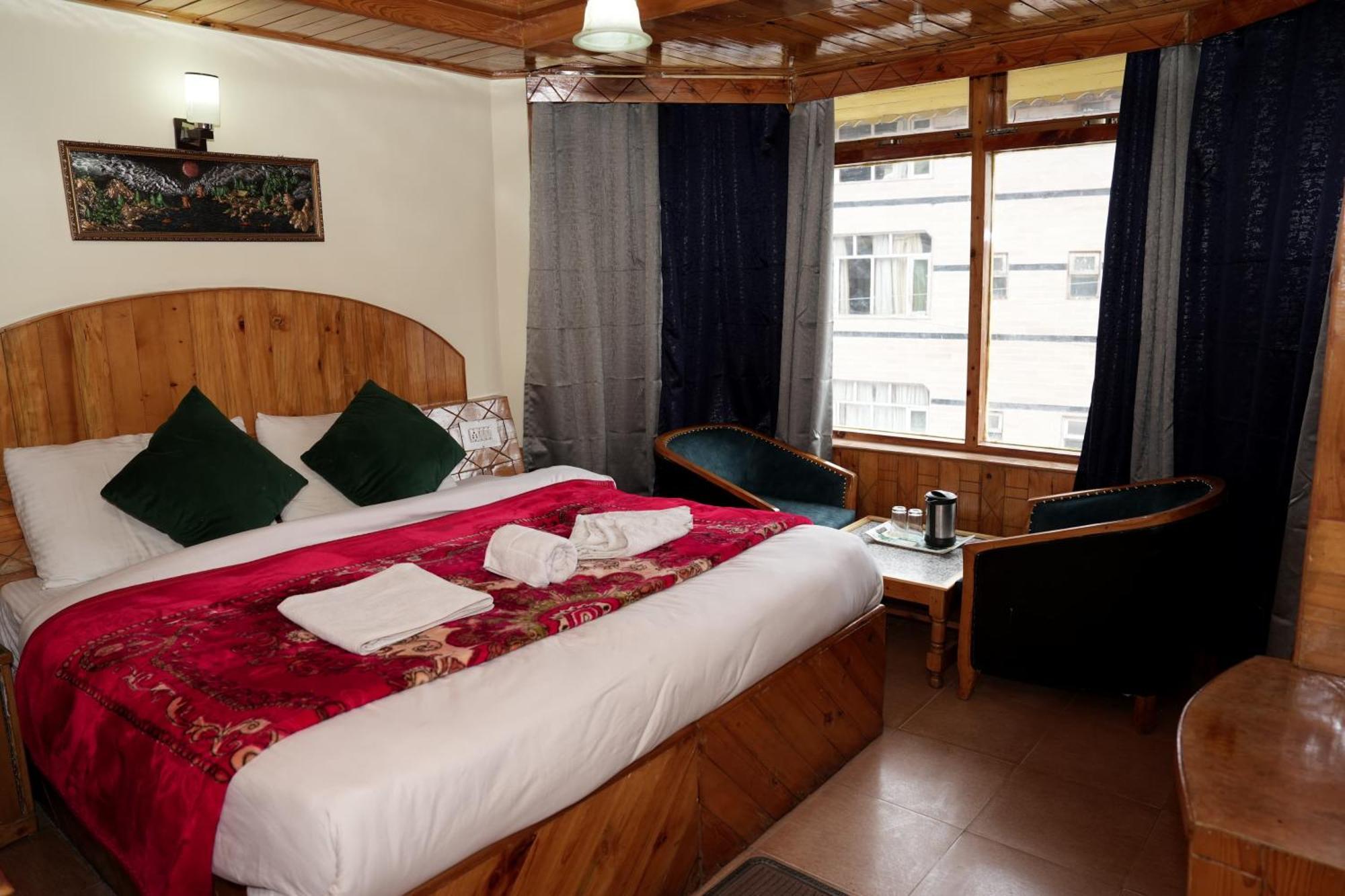The Royal Kingdom Hotel Manali (Himachal Pradesh)