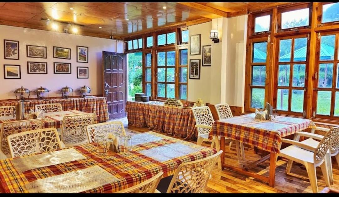 Celebriti By London Vista - Old Hotel