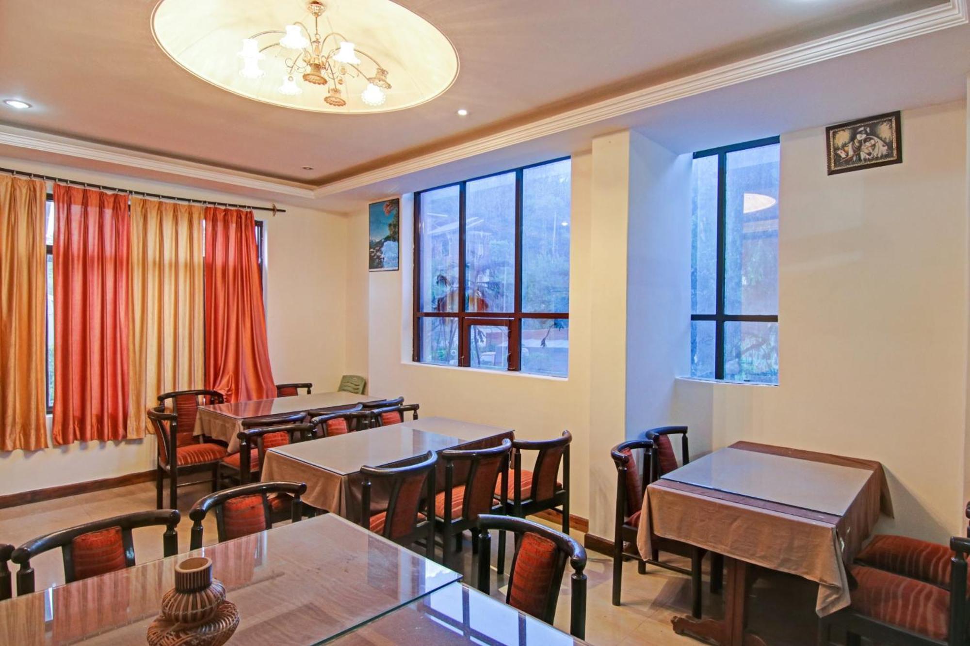 Hotel O Dev Regency Manali (Himachal Pradesh)