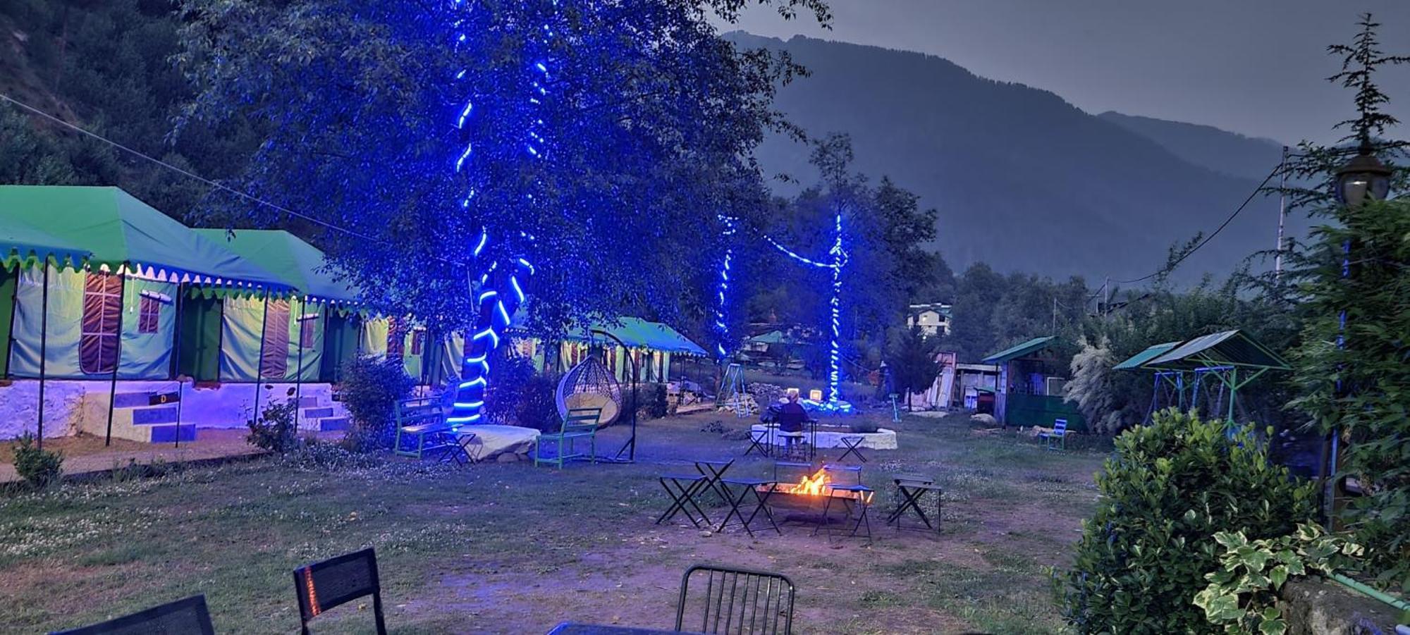 Himalayan Riverside Swiss #riverside #big Garden #parking #bonffire #music #budget Friendly #adventure 4*