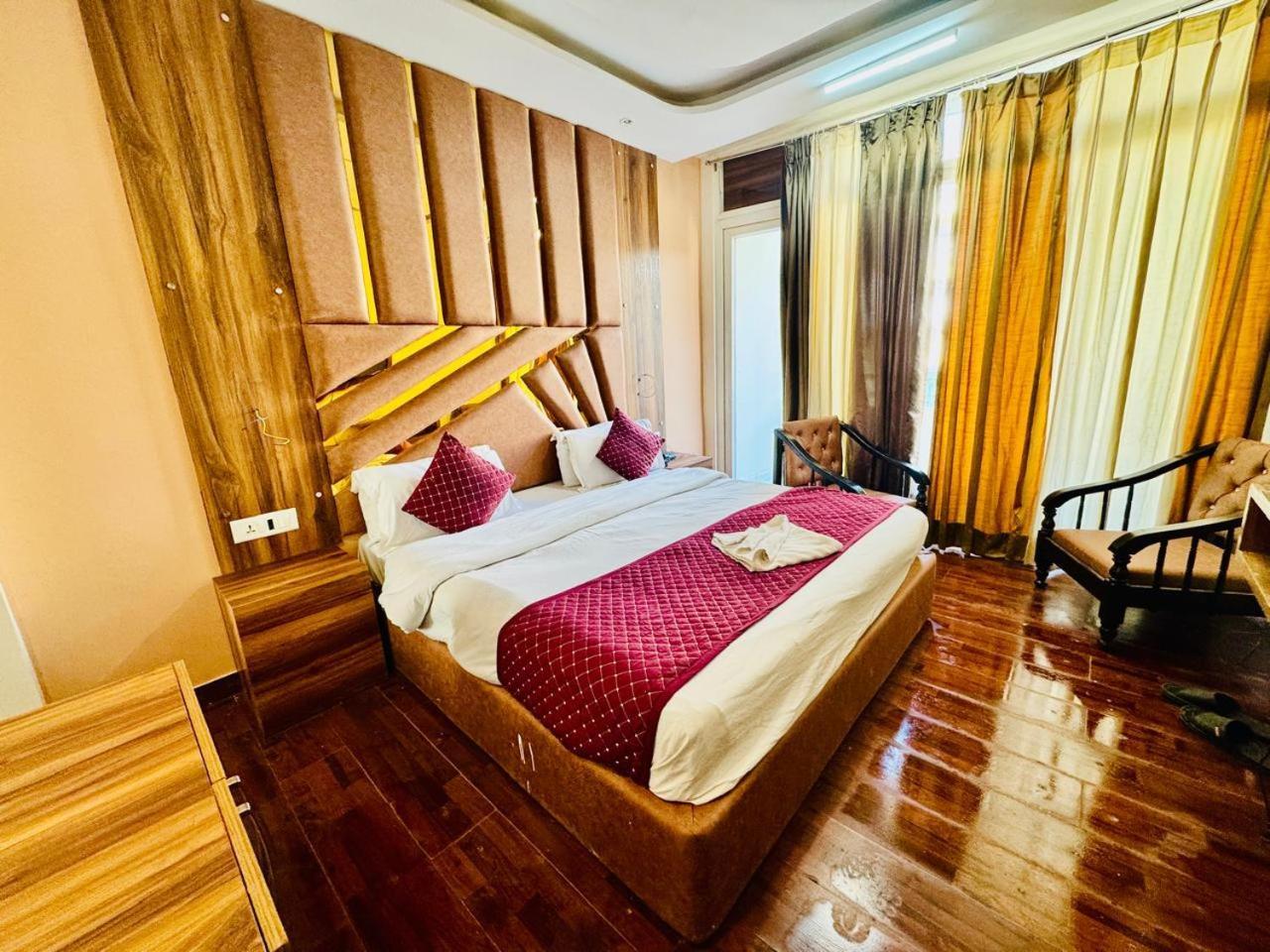 Residency's Royal Galaxy Palace Manali (Himachal Pradesh)