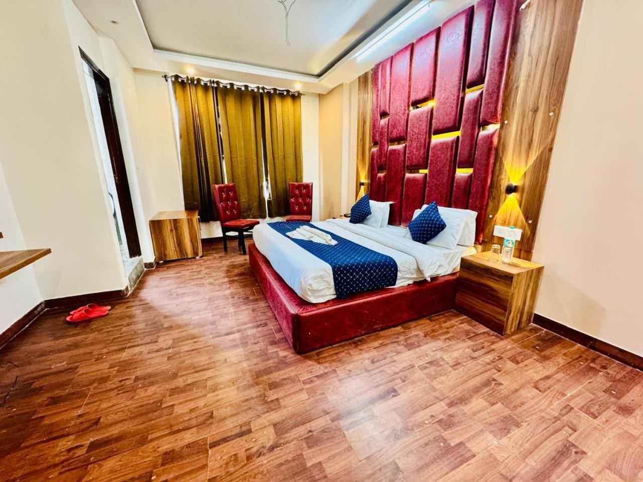 Residency's Royal Galaxy Palace Homestay Manali (Himachal Pradesh)