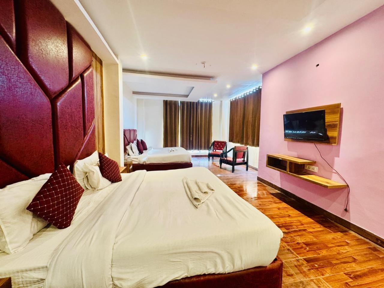 Residency's Royal Galaxy Palace Homestay