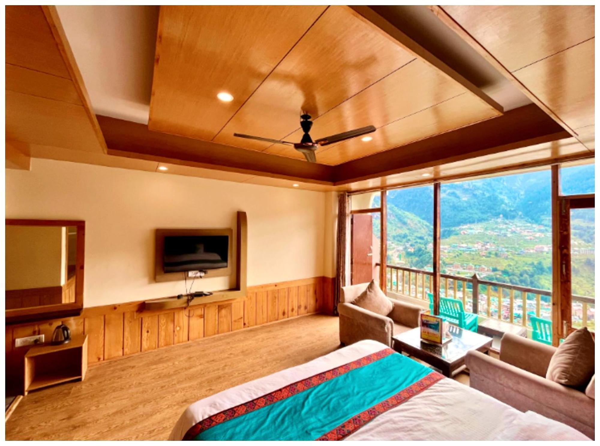 T H E - B D - R E S O R T - Free Parking - Jungle Safari And Restaurant Facilities -luxury & Spacious - Premium In Hotel
