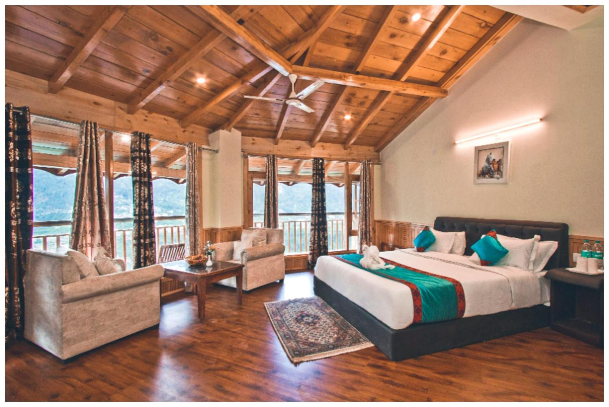 Hotel T H E - B D - R E S O R T - Free Parking - Jungle Safari And Restaurant Facilities -luxury & Spacious - Premium In Manali (Himachal Pradesh)