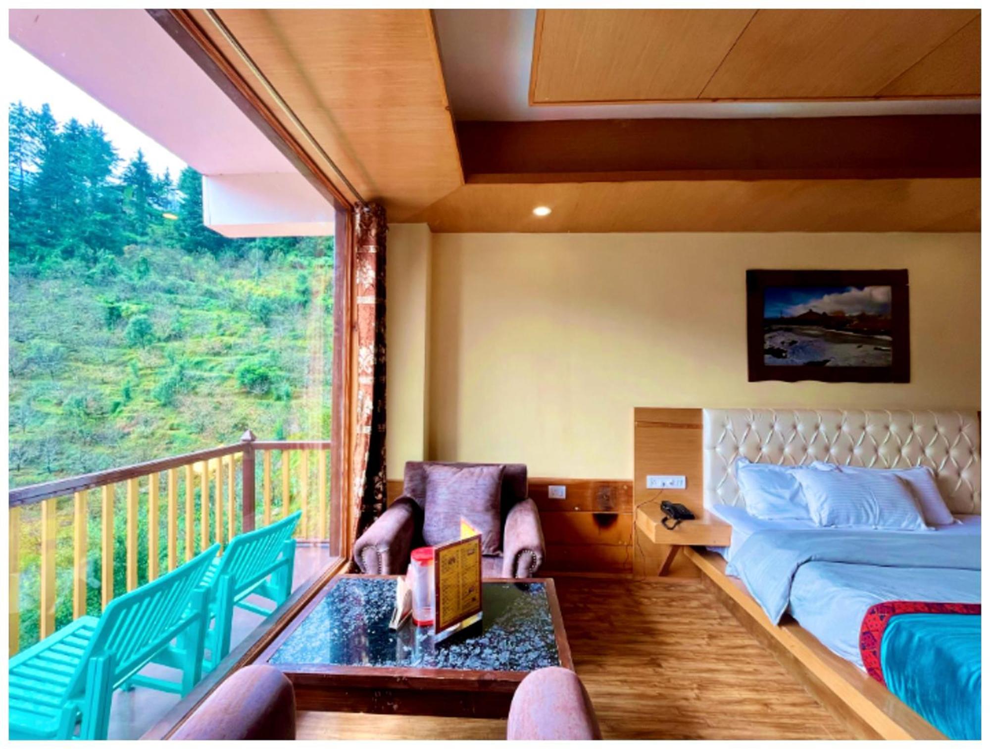 Hotel T H E - B D - R E S O R T - Free Parking - Jungle Safari And Restaurant Facilities -luxury & Spacious - Premium In Manali (Himachal Pradesh)
