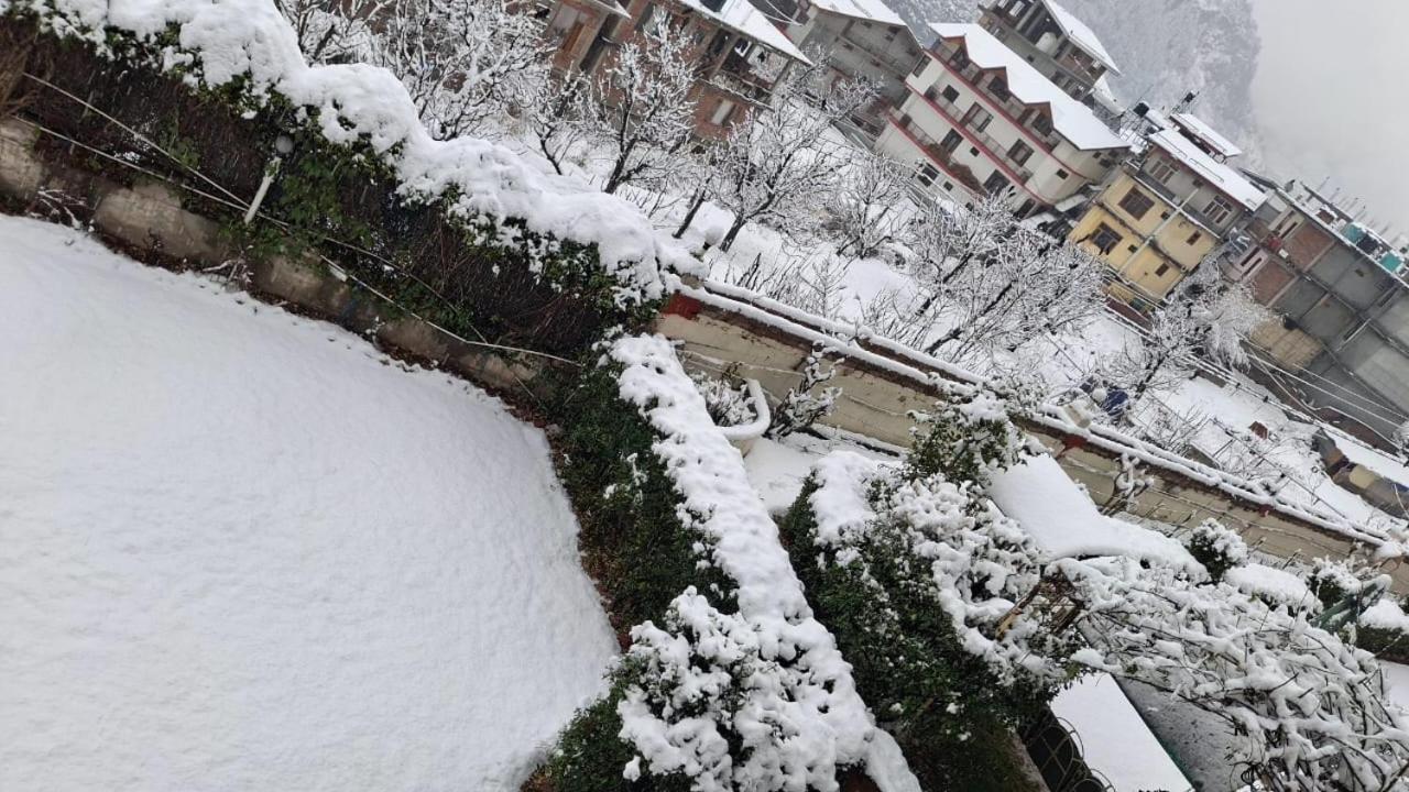 Glacier Hotel 3*