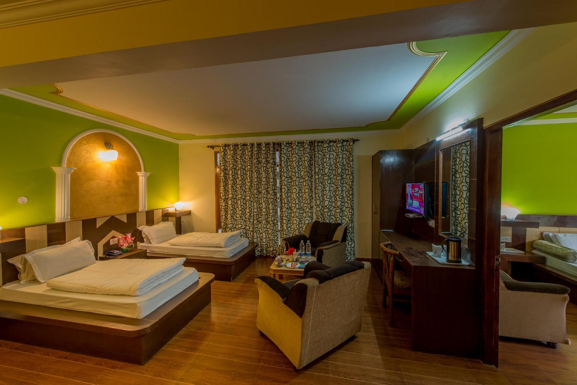 Glacier Hotel Manali (Himachal Pradesh)