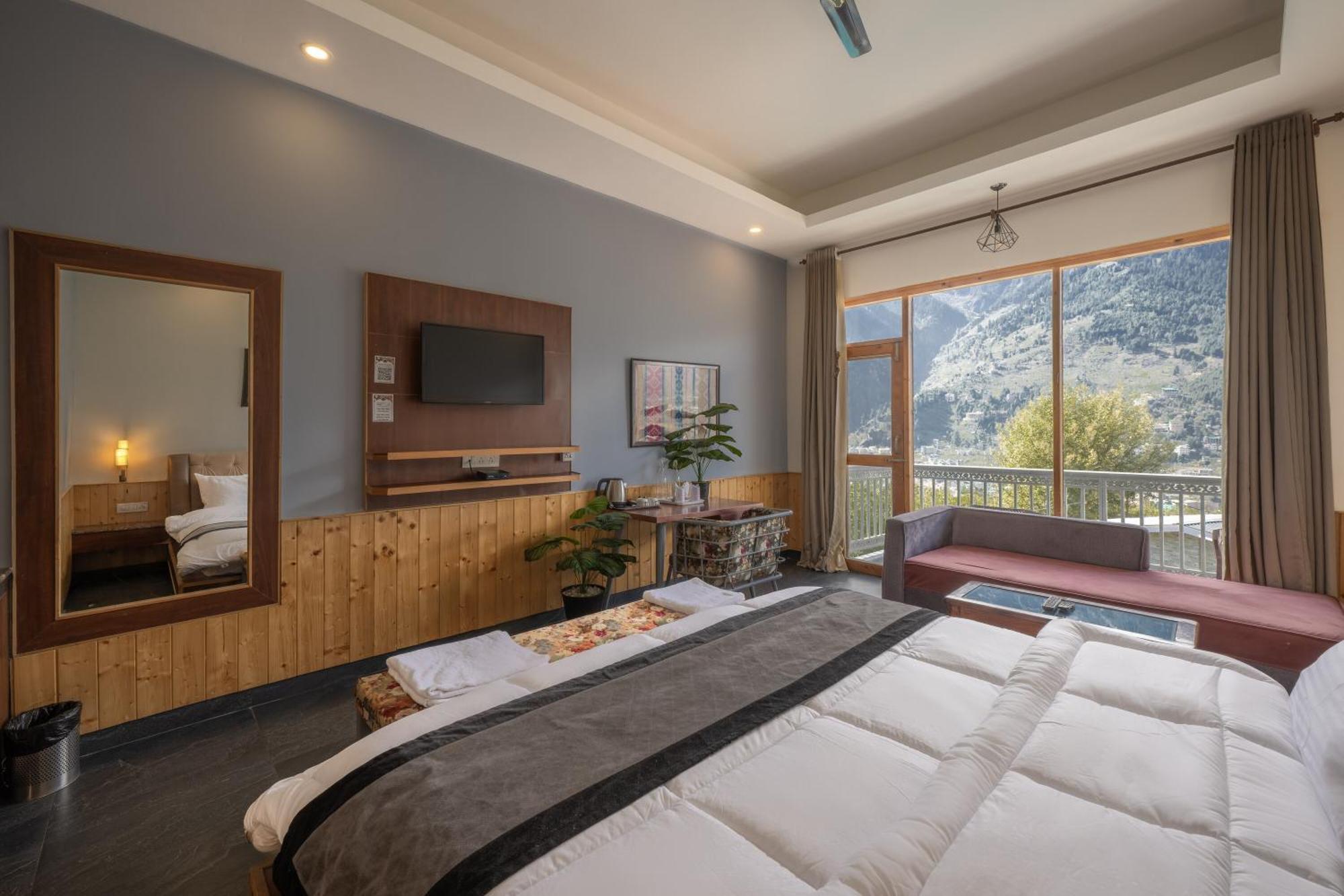 Echor Himalayan Heights Hotel