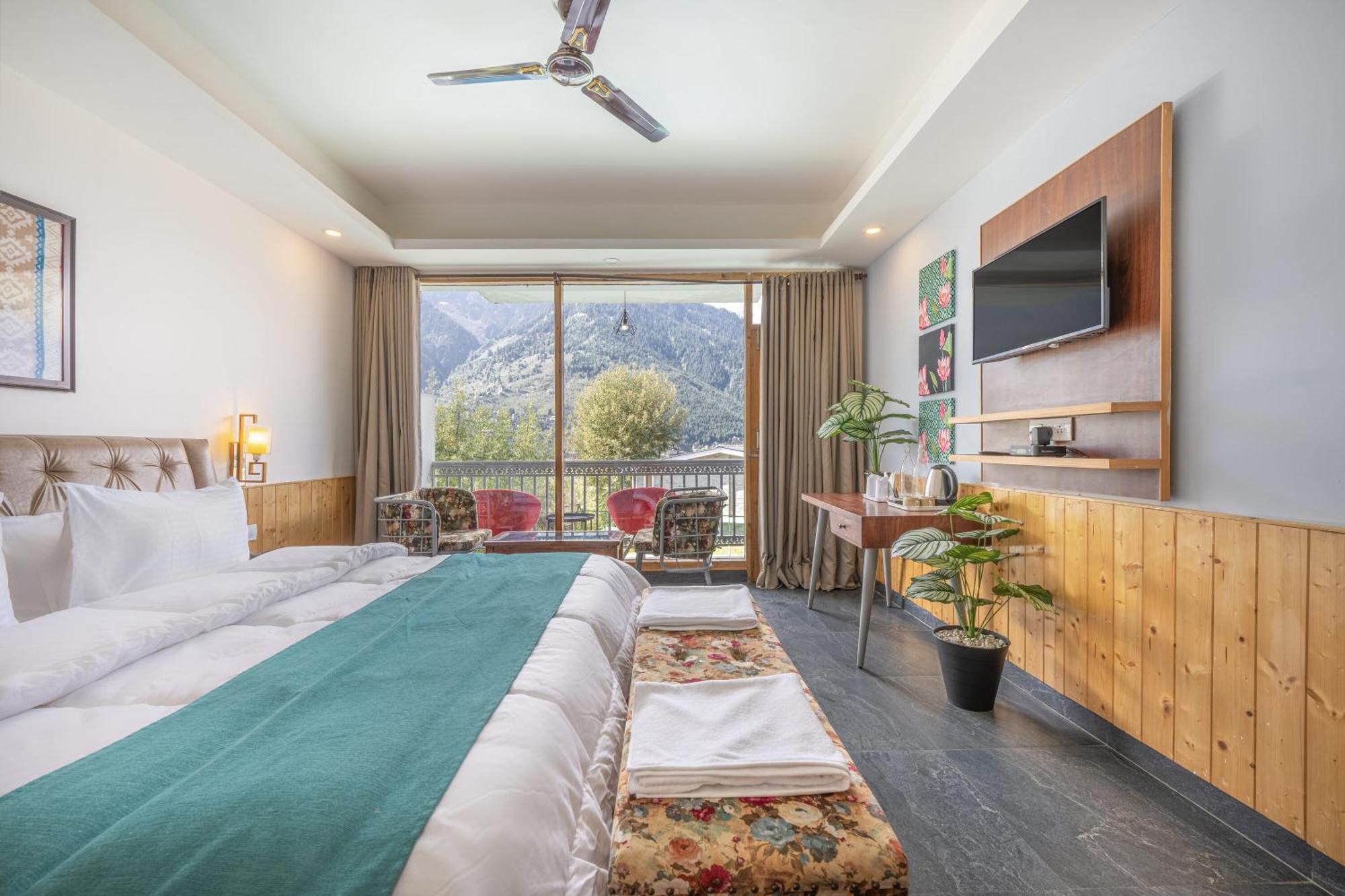 Echor Himalayan Heights Hotel 4*