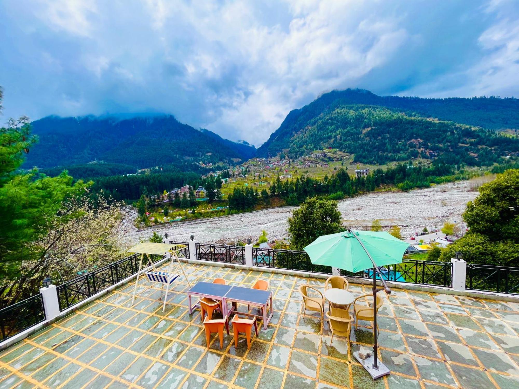 Snow Clad Riverview & Resort, Hotel 4*