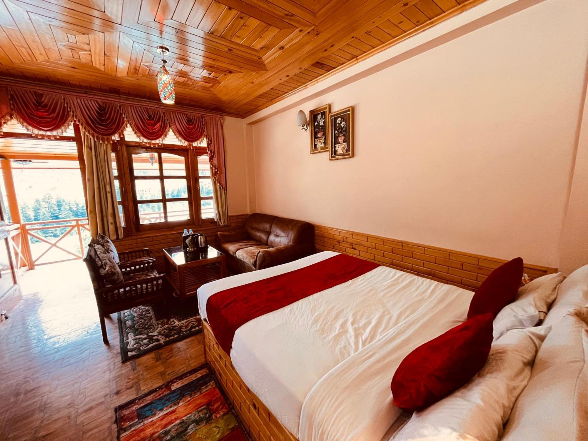 Snow Clad Riverview & Resort, Manali (Himachal Pradesh)