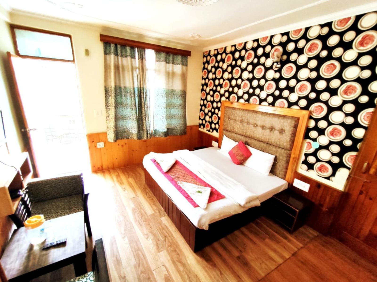 Elena Aastha Regency- A Valley View Hotel 3*