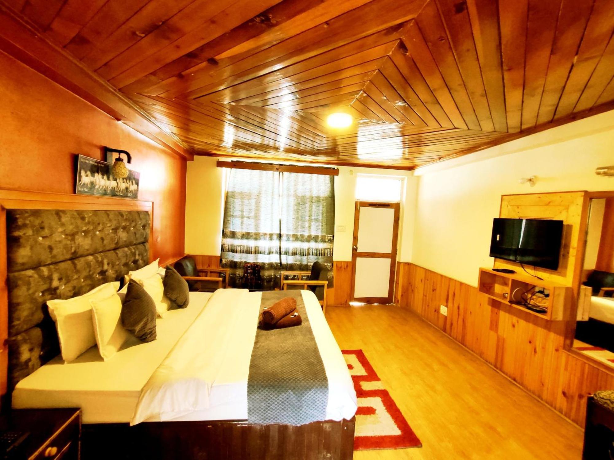 Elena Aastha Regency- A Valley View Hotel Manali (Himachal Pradesh)