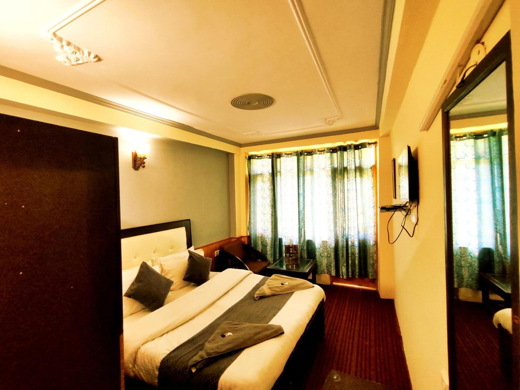 Hotel Elena Aastha Regency- A Valley View