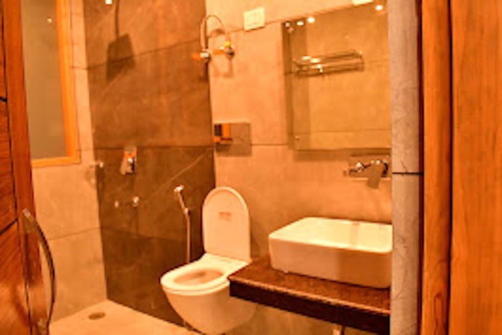 Hotel Mountain Majesty'S Inn Rooms & Restaurant 3*