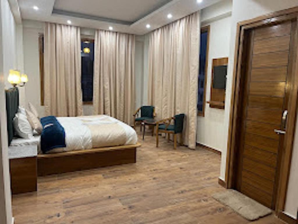 Mountain Majesty'S Inn Rooms & Restaurant Hotel 3*