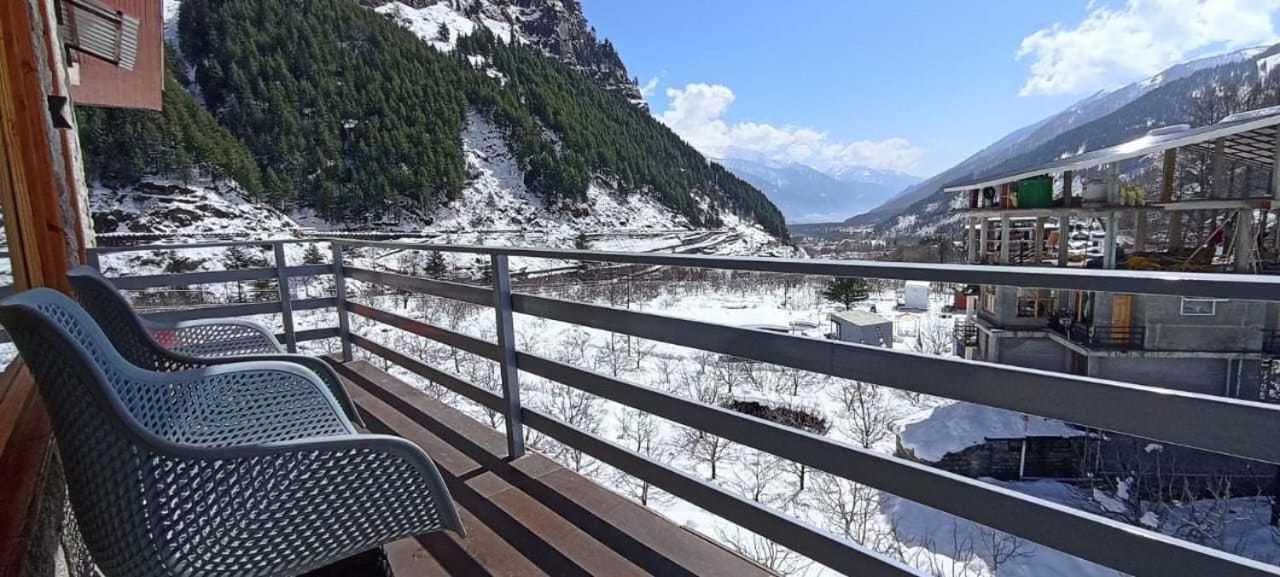Treebo Premium Silverstone With Mountain Valley View Hotel 4*