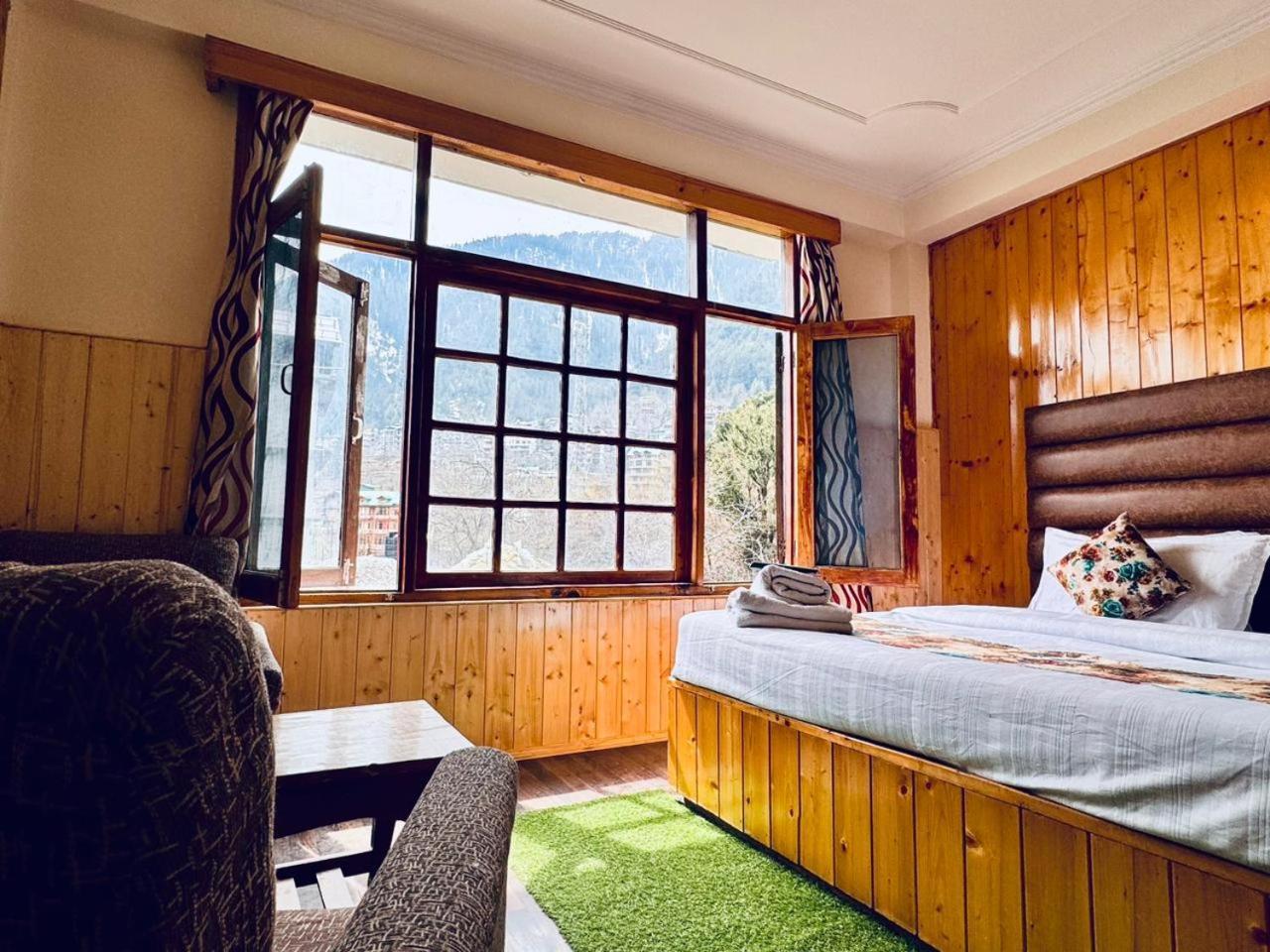 Guest house New Suraj - Near Hadimba Devi Temple *