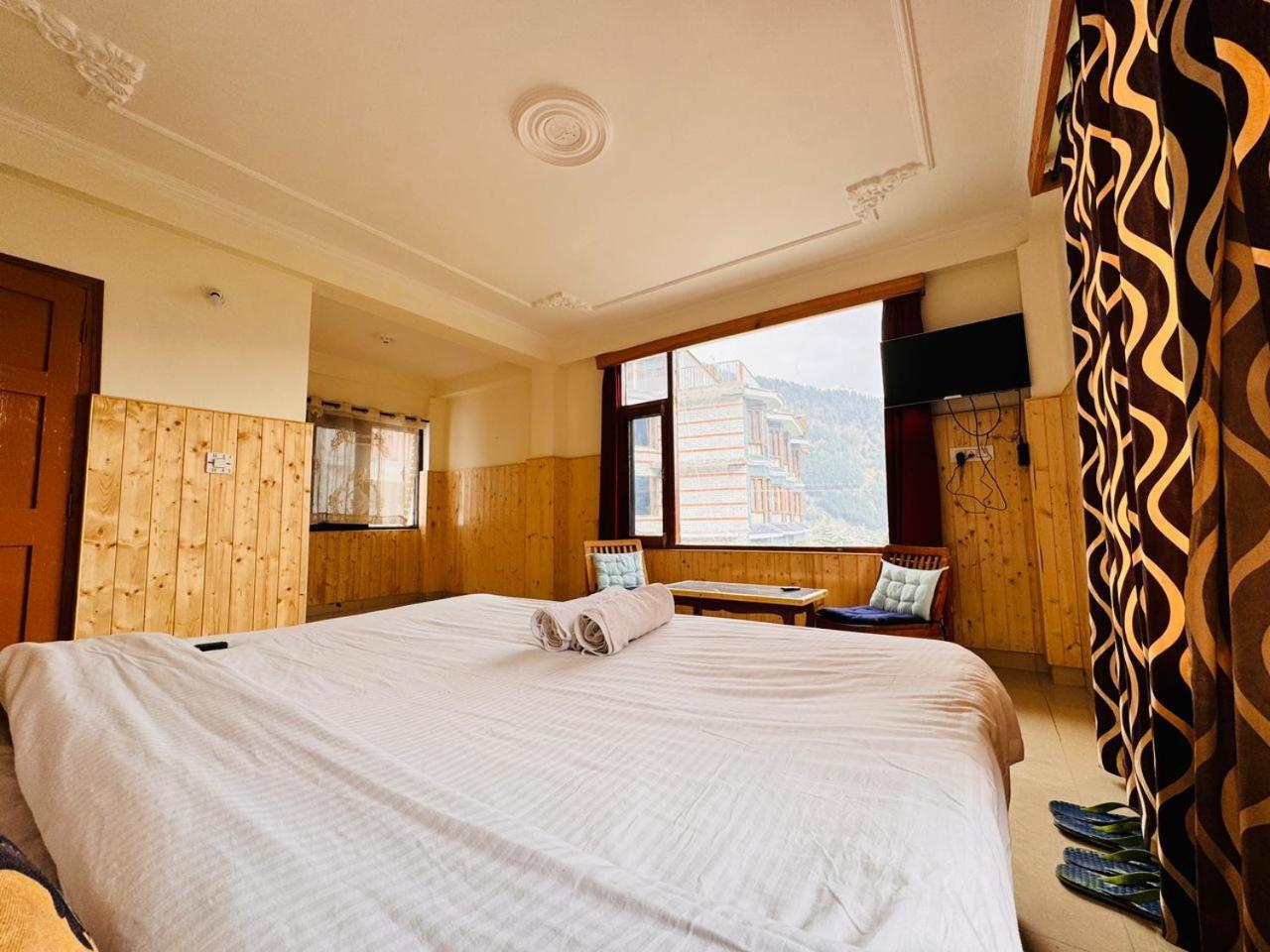 Guest house New Suraj - Near Hadimba Devi Temple *