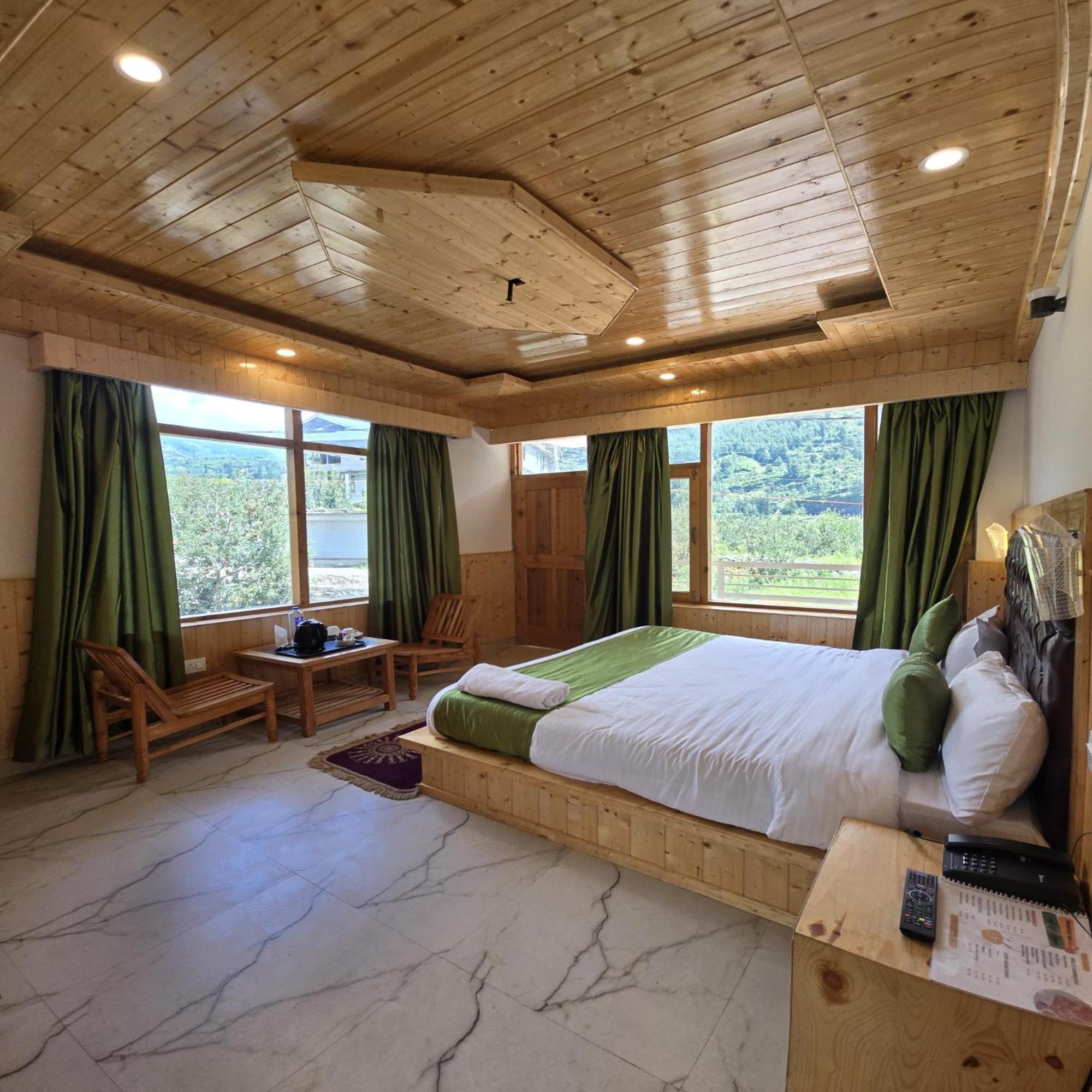 Hotel Mb Igloo Manali (Himachal Pradesh)