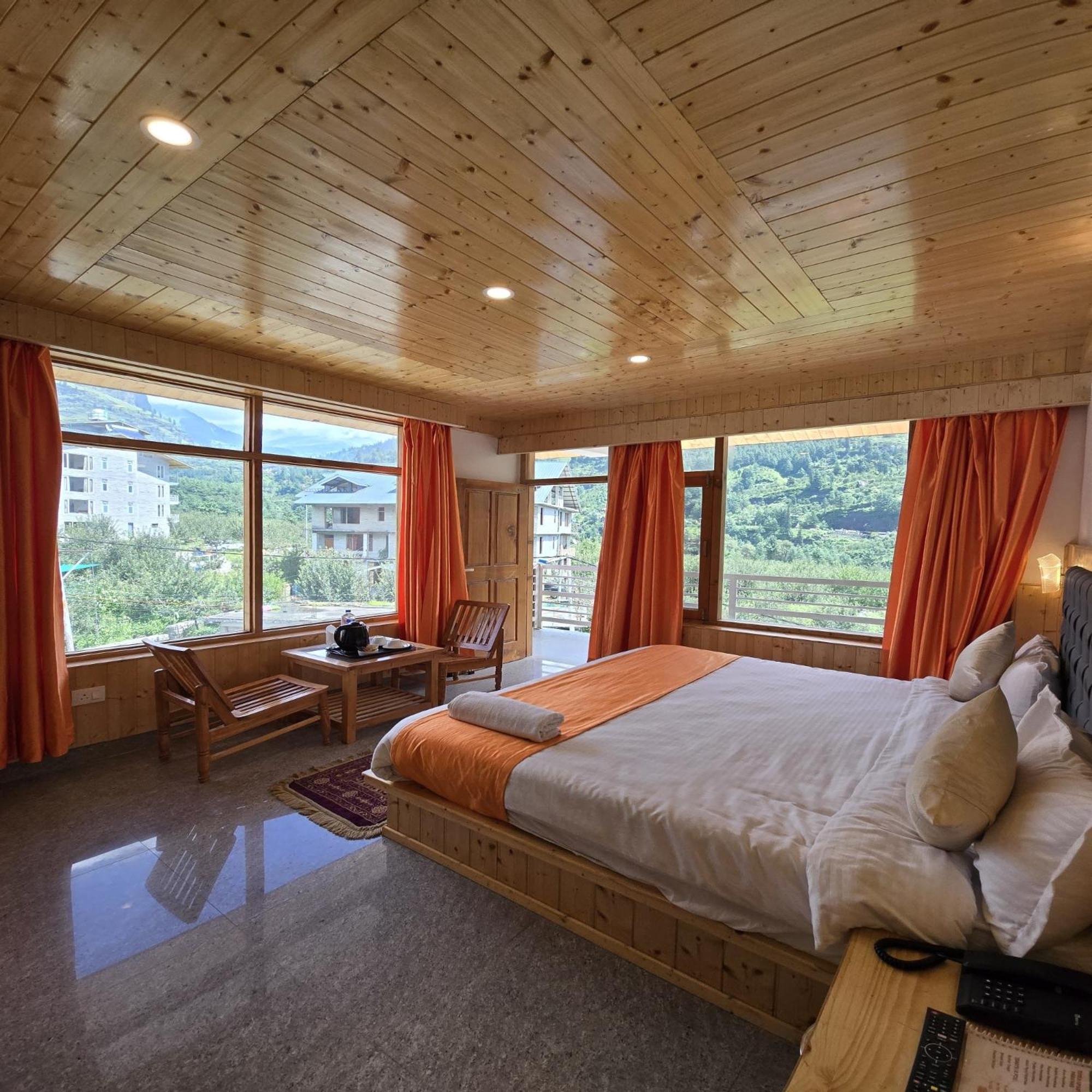 Mb Igloo Hotel Manali (Himachal Pradesh)