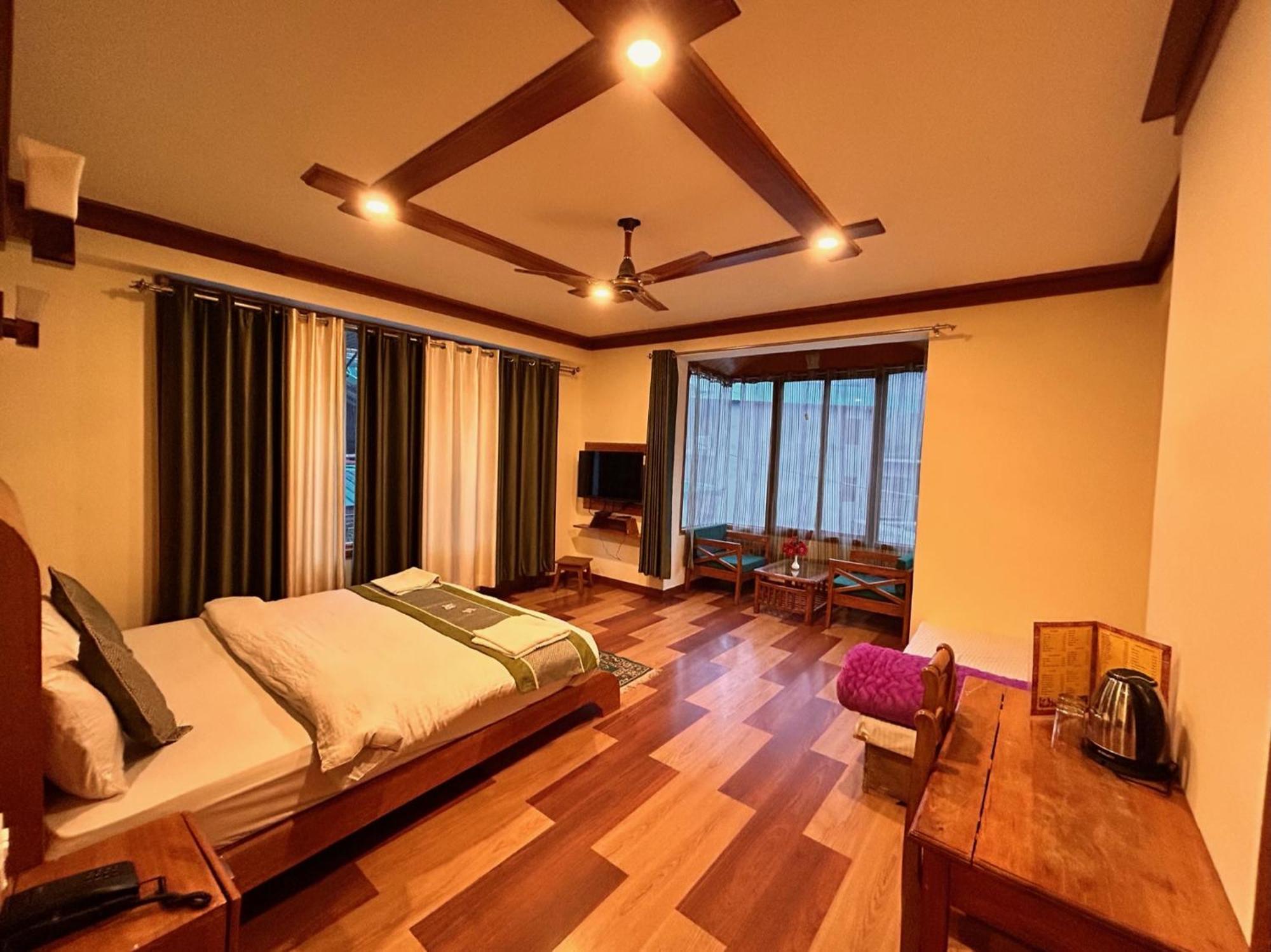 Tanglewood Hotel 3*
