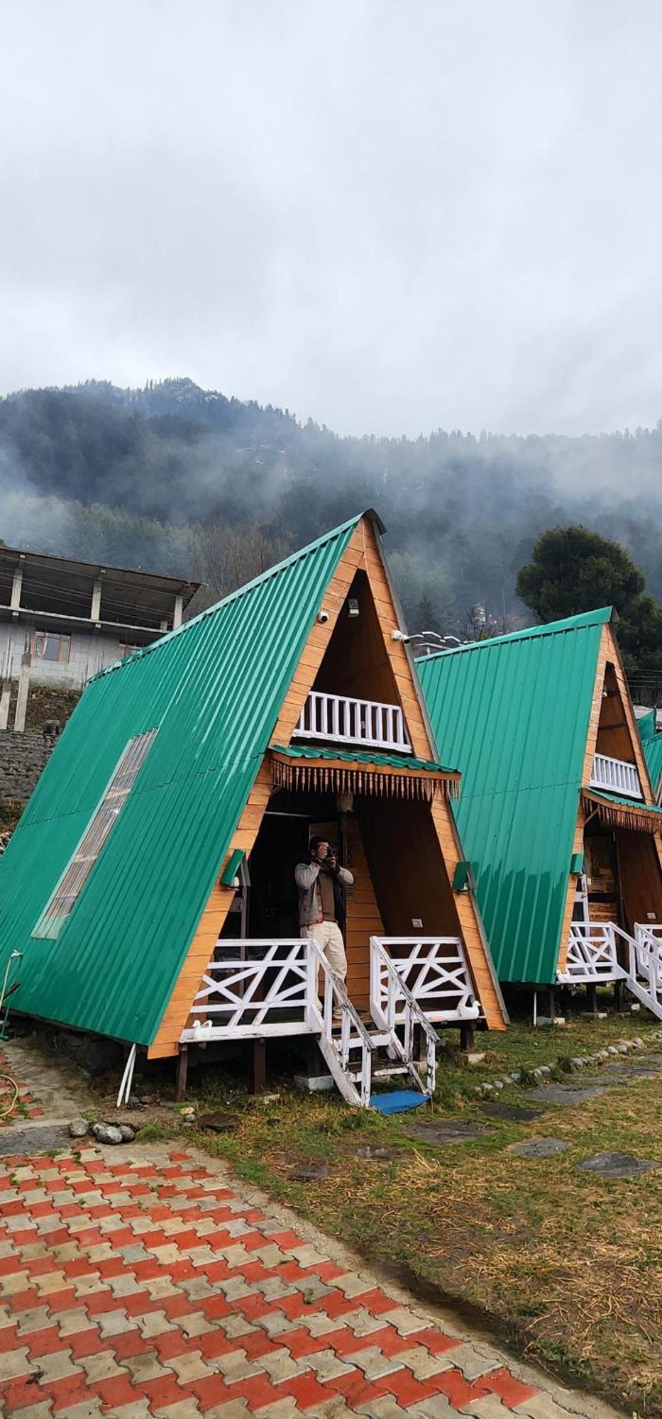 Kaira Huts Chalet Manali (Himachal Pradesh)