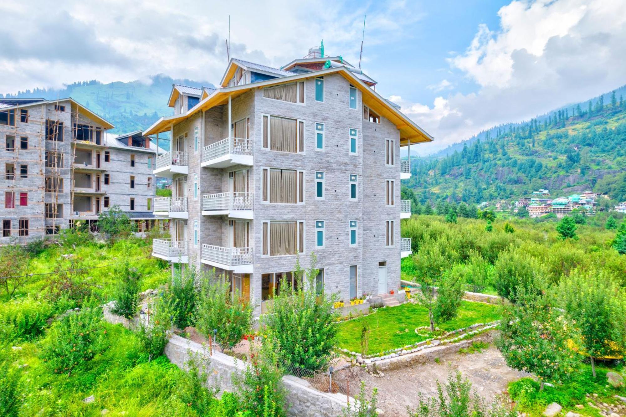 La Aero In Snow Mountains Hotel Manali (Himachal Pradesh)