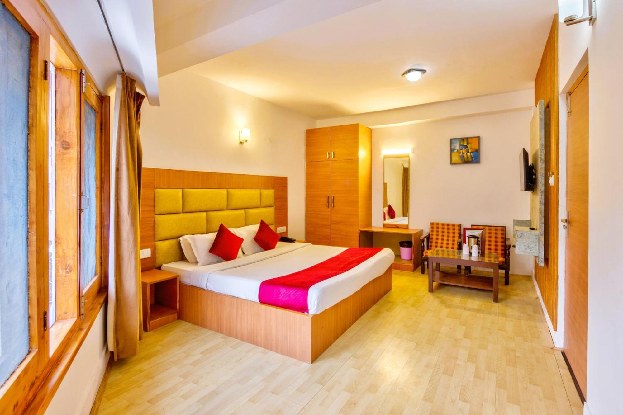 Greenfields Hotel 3*