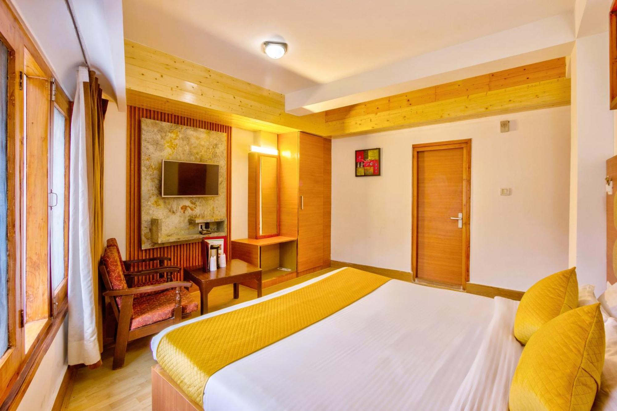 Greenfields Hotel Manali (Himachal Pradesh)